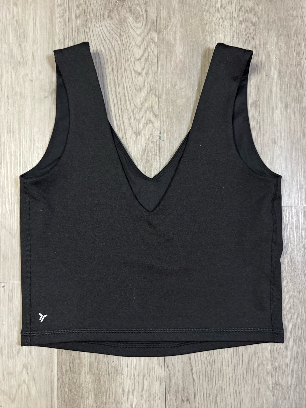 Old Navy Cloudcomfy Cropped Sleeveless Cropped Athletic Top Black Size Medium